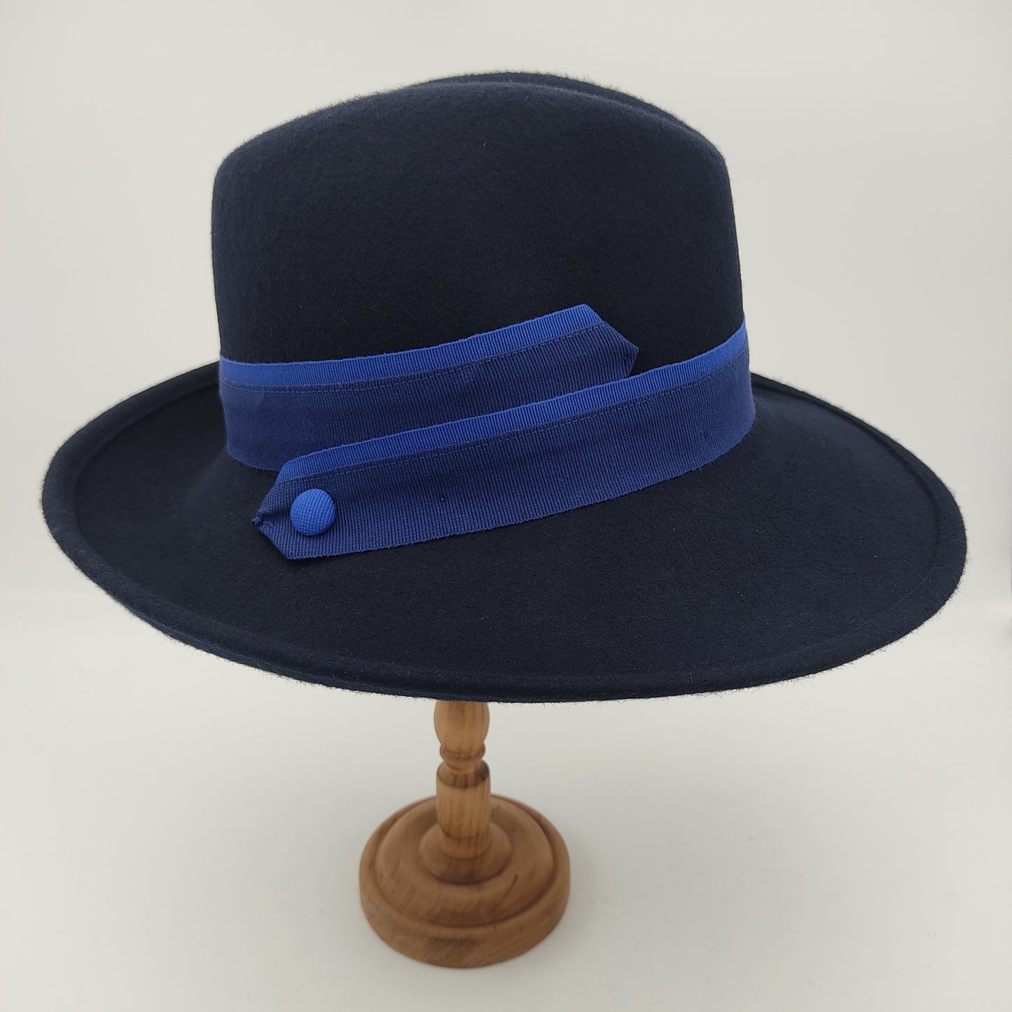 Fedora D E