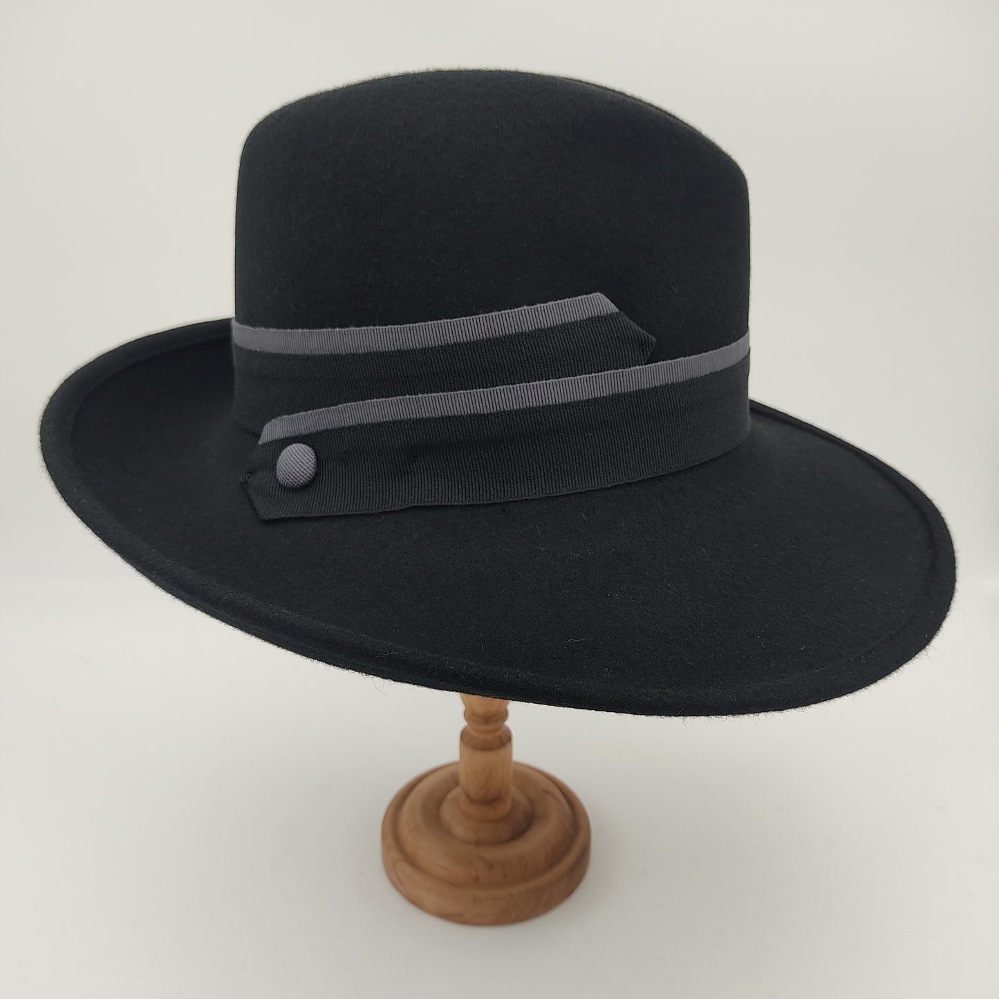 Fedora D E