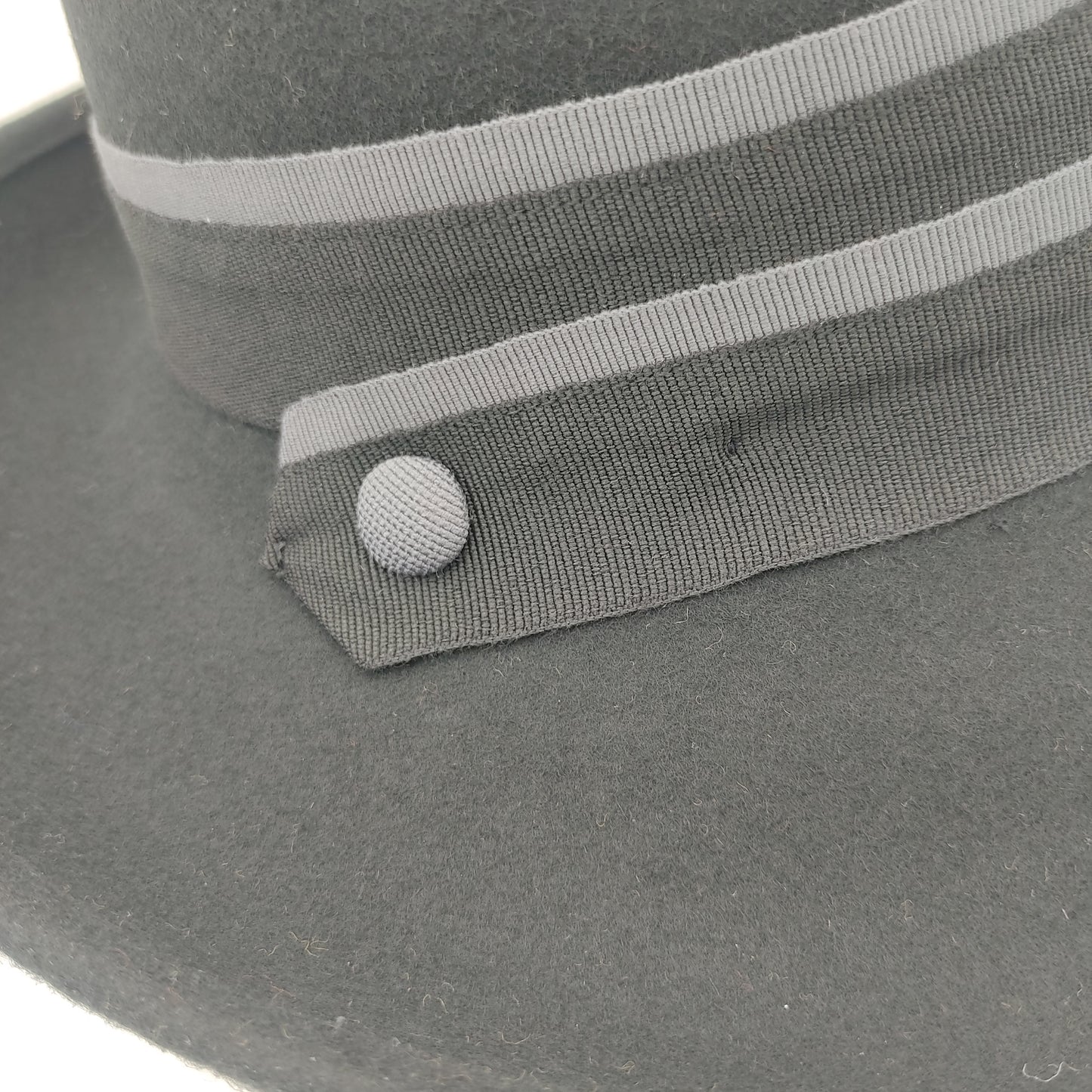 Fedora D E