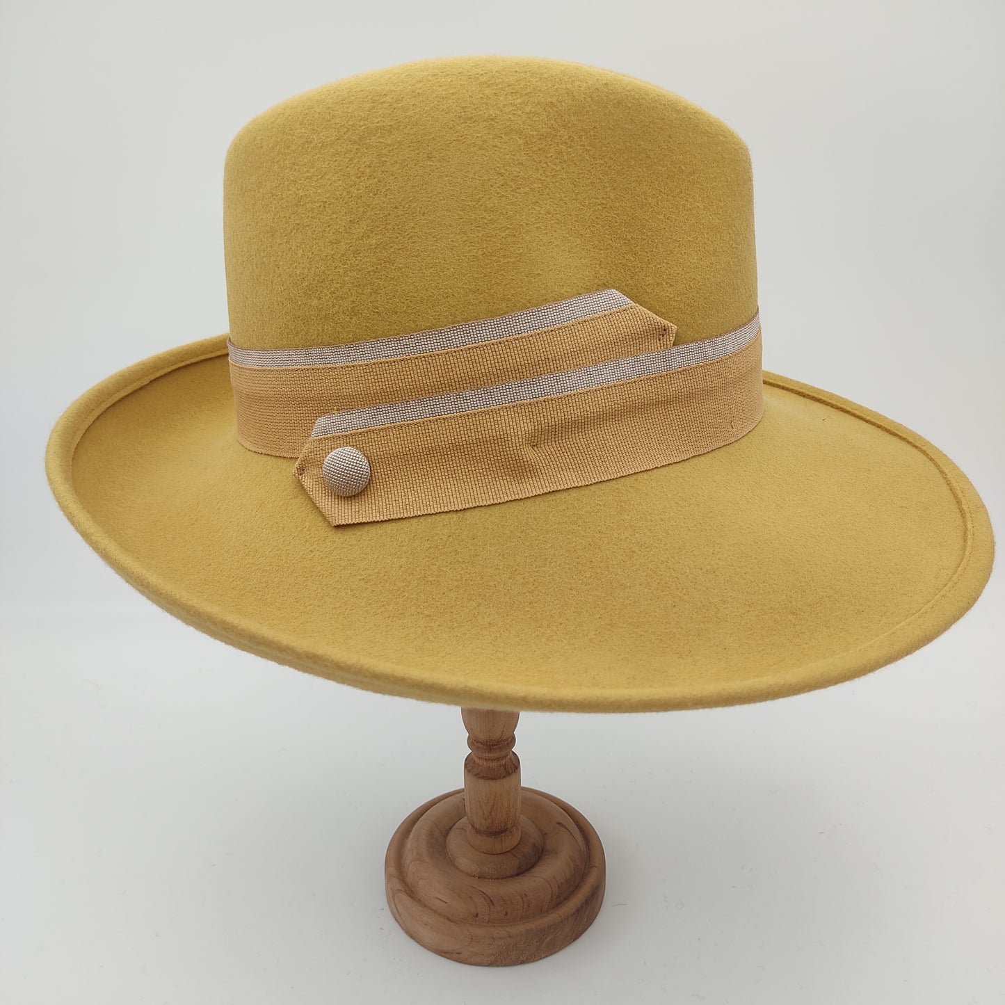 Fedora D E