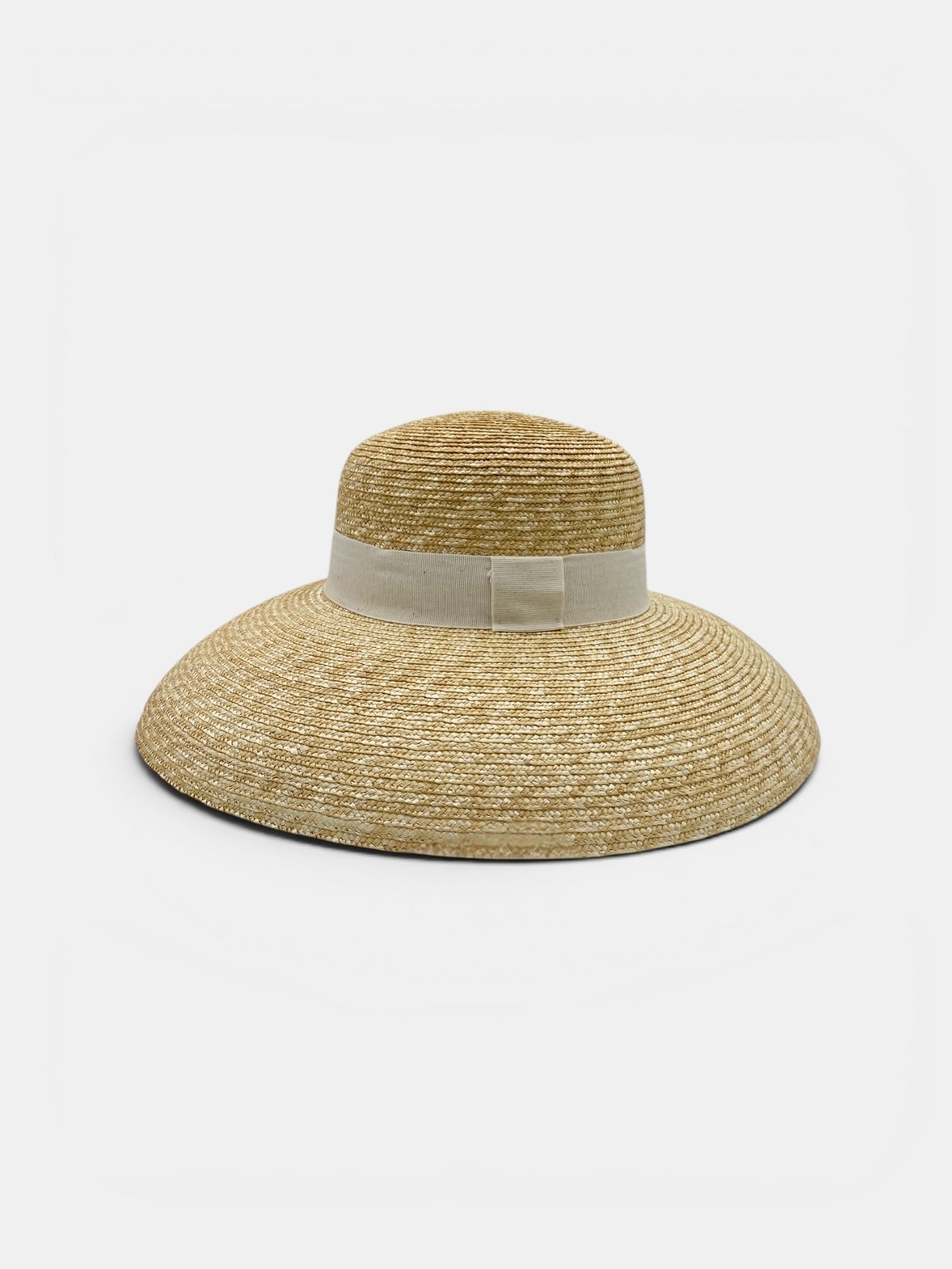 Cappello da donna Amione in treccia di paglia naturale con tesa spiovente da 13 cm e nastro gros-grain panna