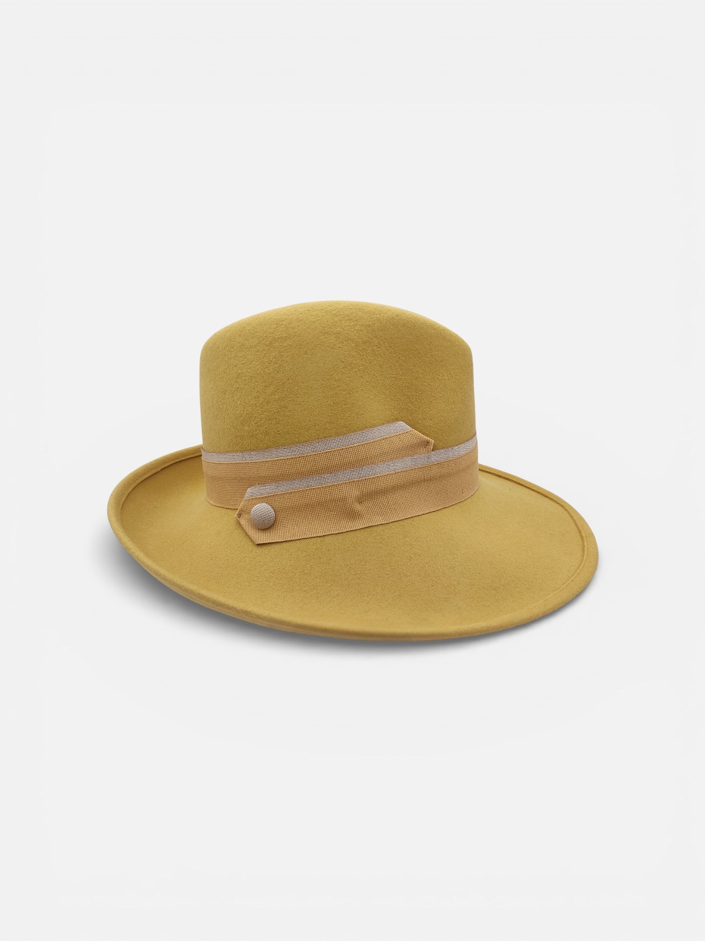 Fedora D E