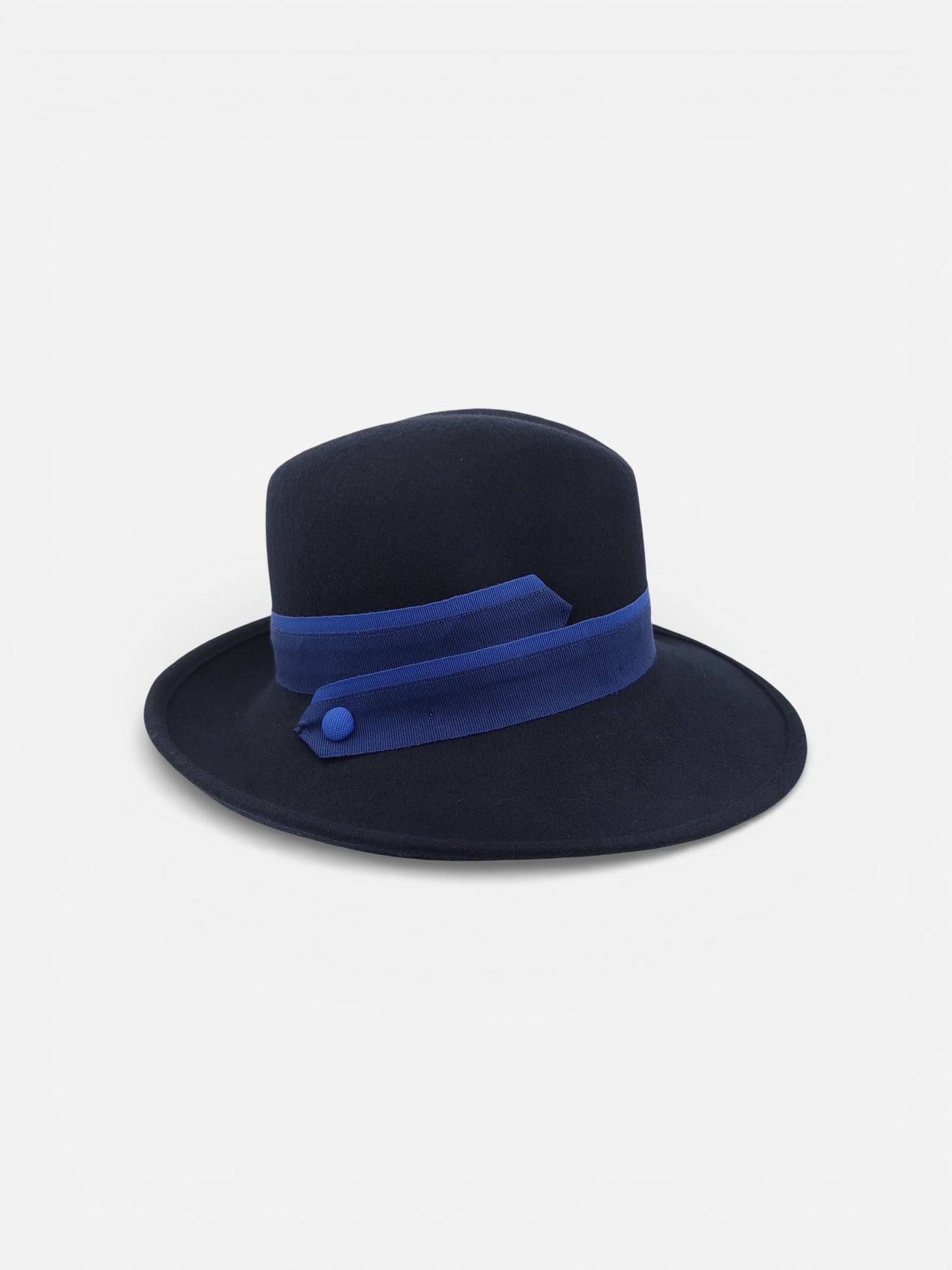 Fedora D E
