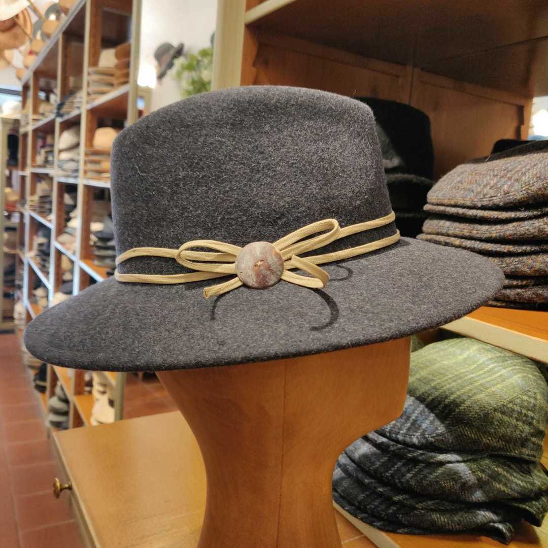 Greta Hat in Felt